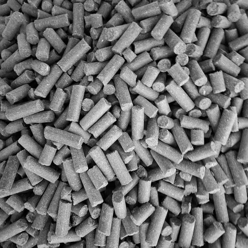 Pelet z trocin wyprodukowany na granulatorze Nawrocki GRB2 880